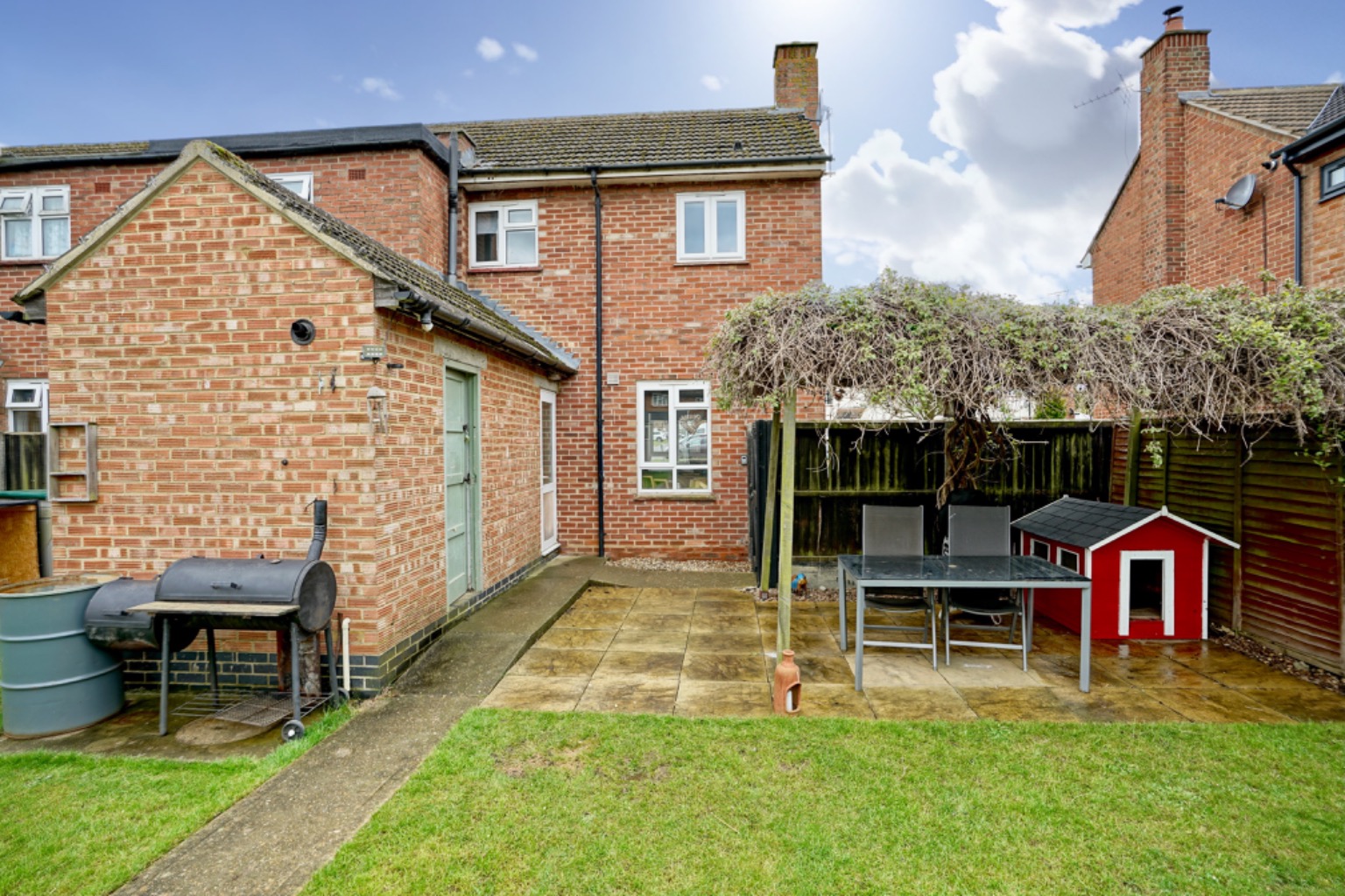 3 bed semi-detached house for sale in Wiltshire Road, Huntingdon  - Property Image 11