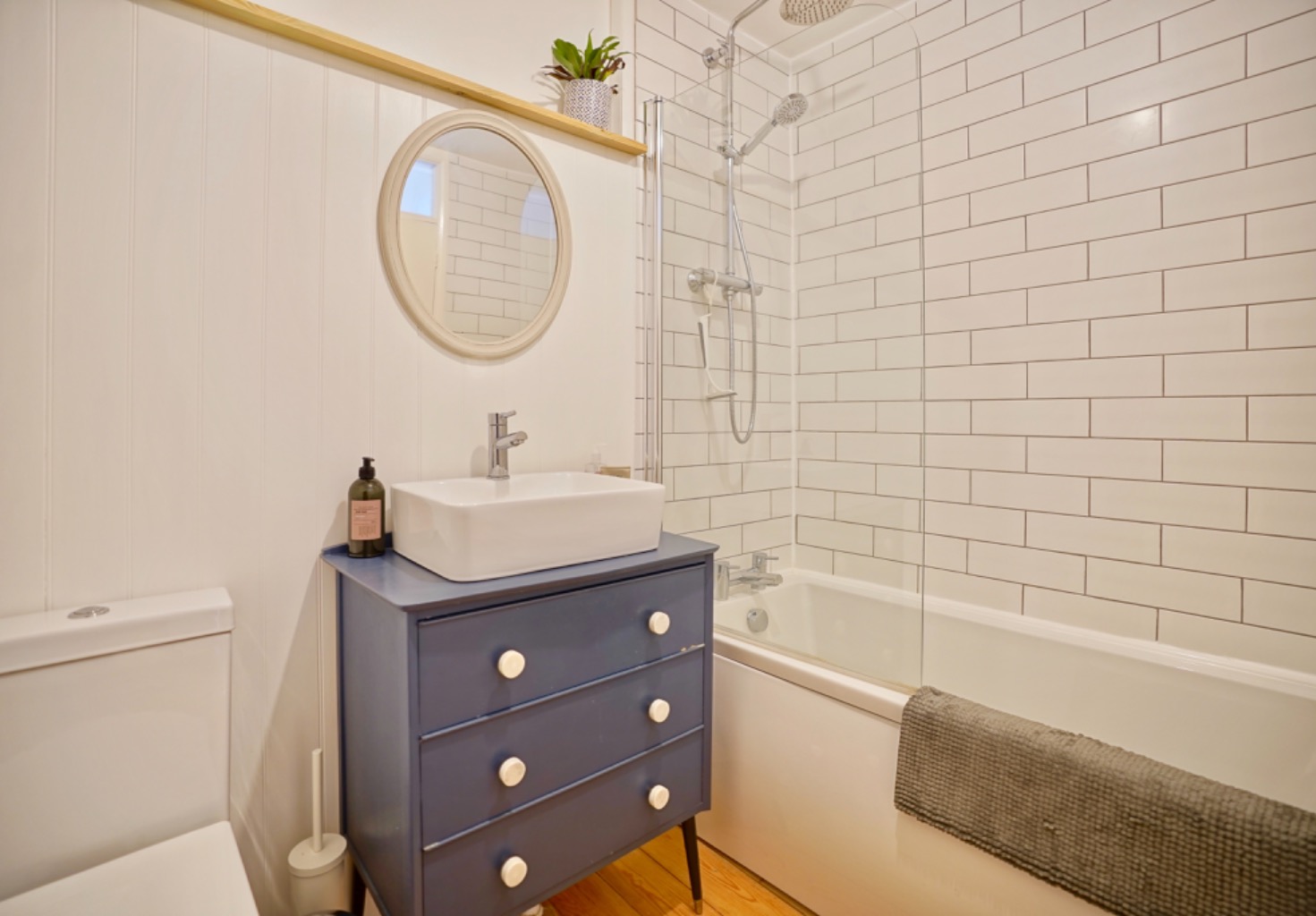 3 bed terraced house for sale in Meadow Way, Huntingdon 9