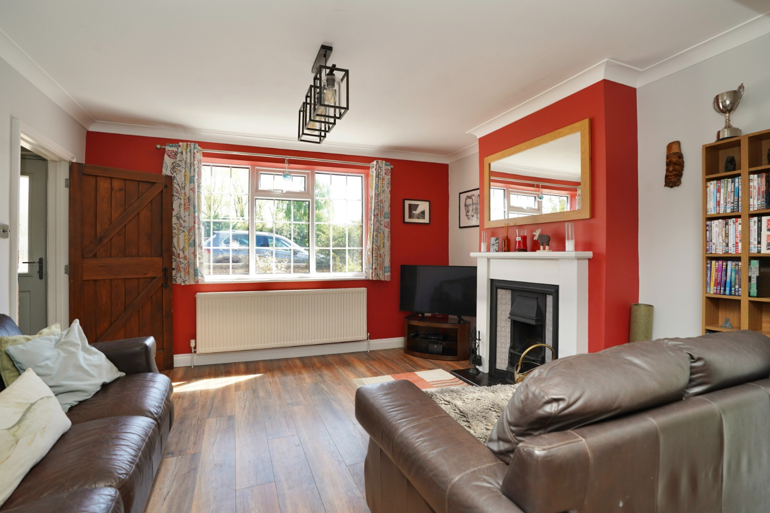 3 bed semi-detached house for sale in Station Approach, Huntingdon  - Property Image 5