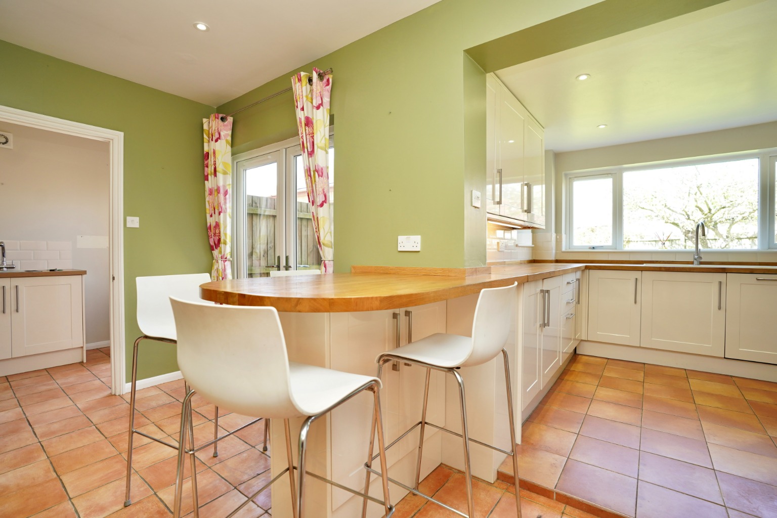 4 bed detached house for sale in Station Road, Huntingdon  - Property Image 5