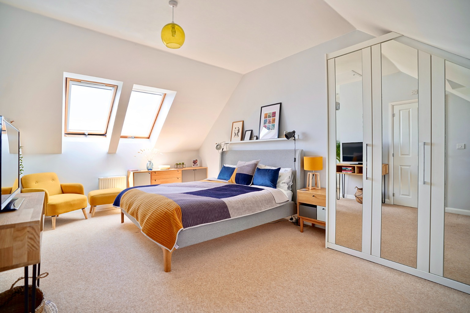 3 bed semi-detached house for sale in Summer's Hill Drive, Cambridge 2