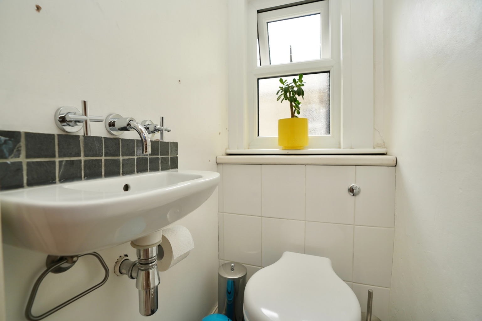 2 bed terraced house for sale in St John's Road, St Ives  - Property Image 10