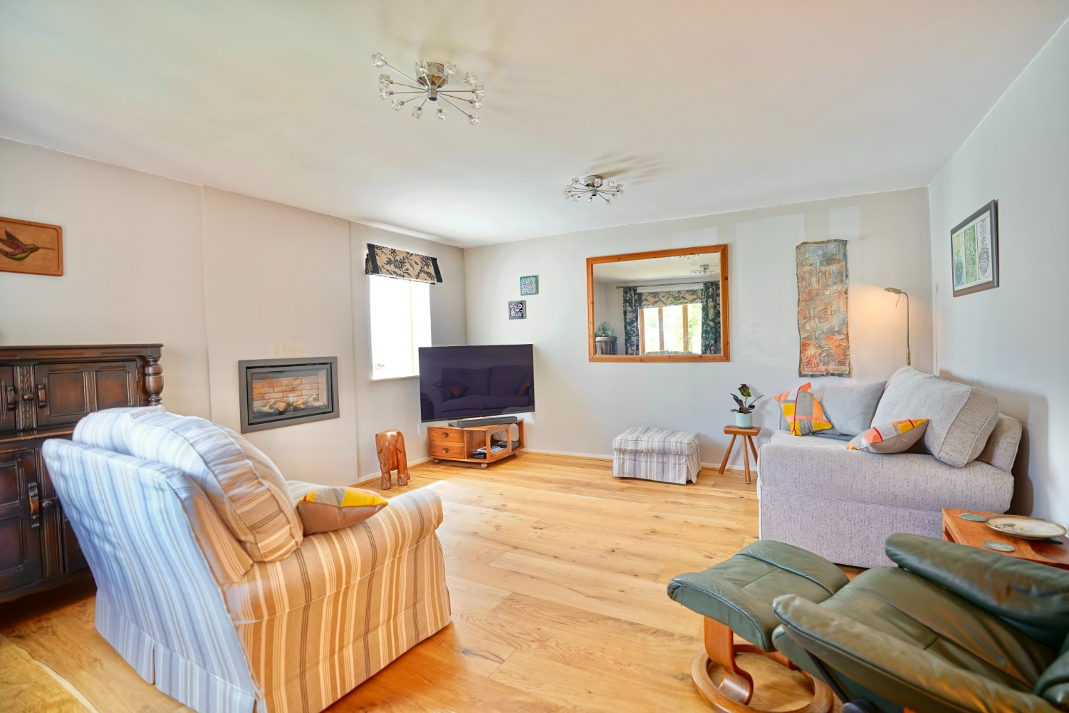 3 bed end of terrace house for sale in Vermuyden Way, Cambridge 2