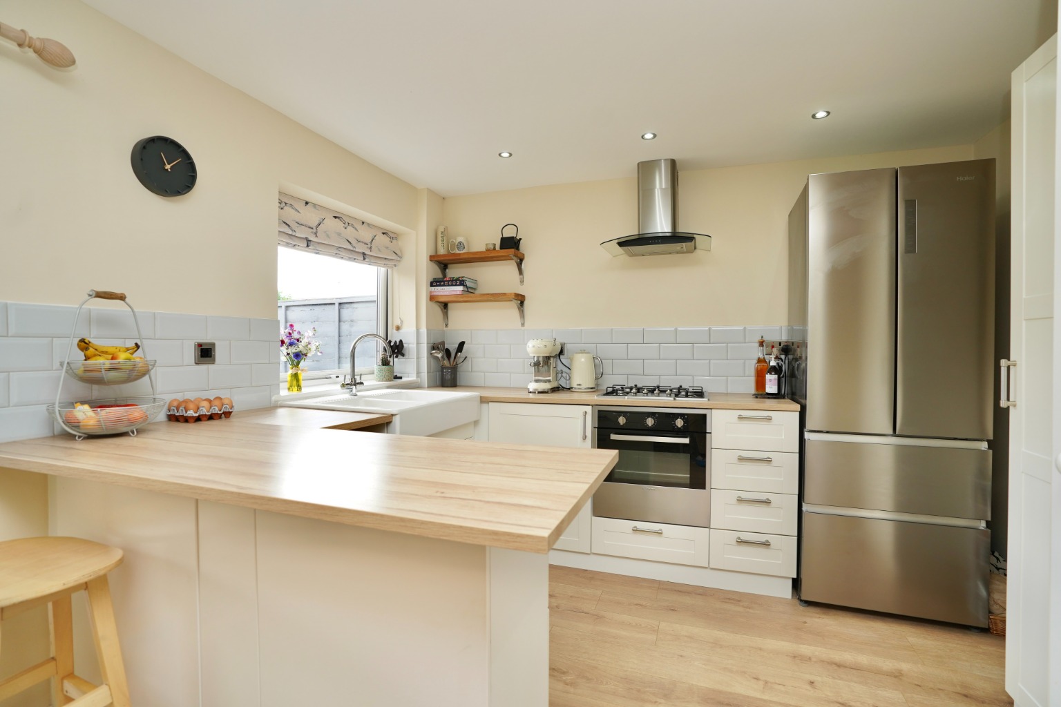 3 bed terraced house for sale in Edinburgh Drive, St. Ives  - Property Image 6