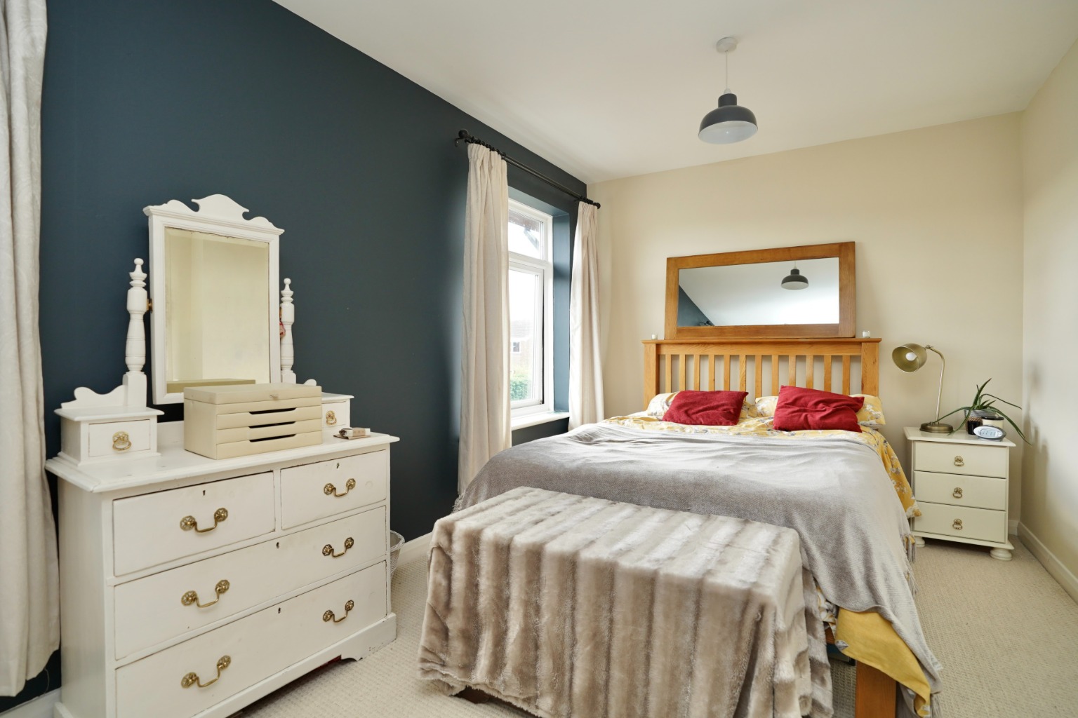 3 bed terraced house for sale in Edinburgh Drive, St. Ives  - Property Image 9