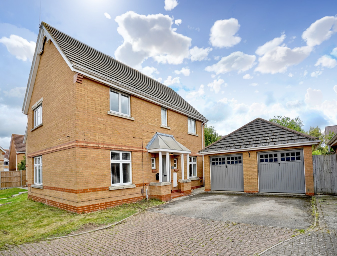 4 bed detached house for sale in Pitfield Close, Huntingdon, PE28