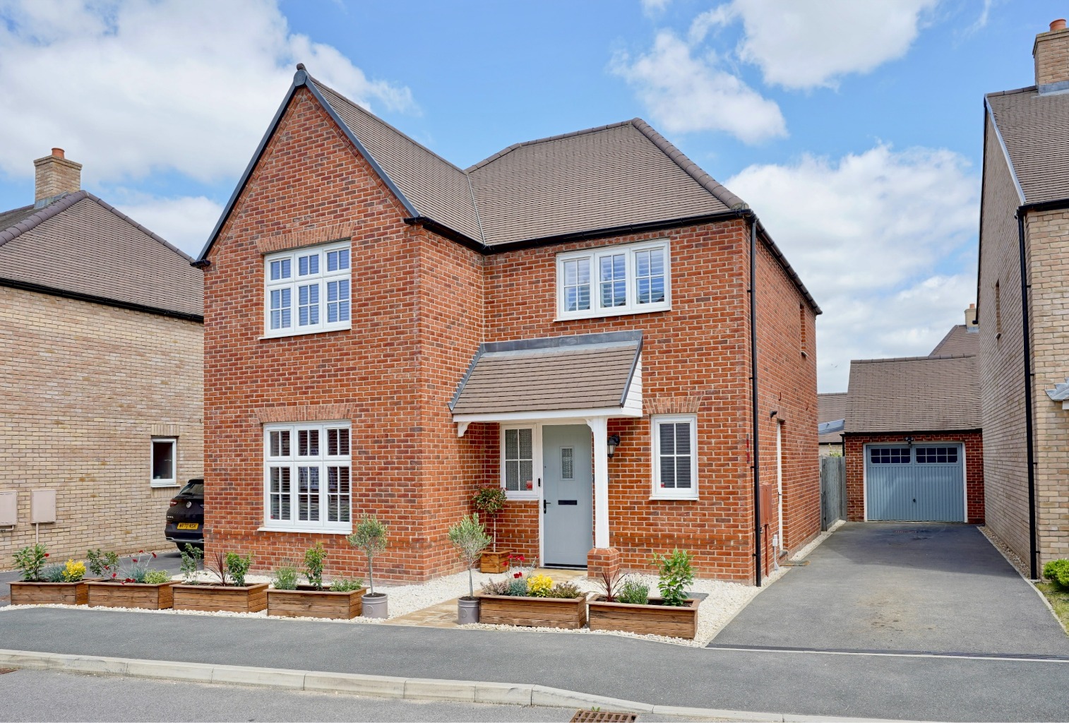 4 bed detached house for sale in Bardolph Way, Huntingdon - Property Image 1