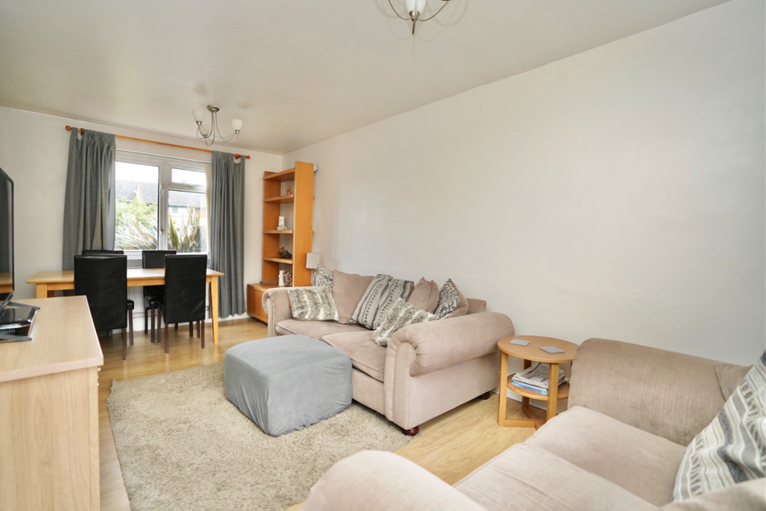3 bed terraced house for sale in Dorset Close, Huntingdon 1