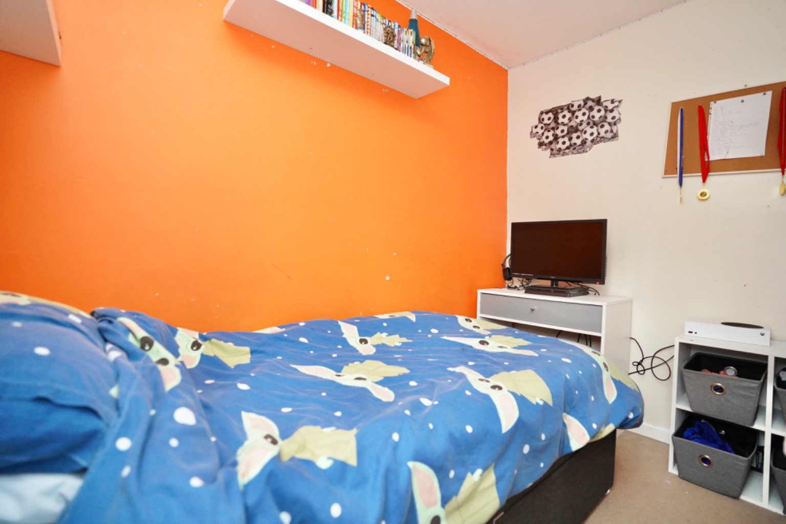 3 bed terraced house for sale in Dorset Close, Huntingdon 8