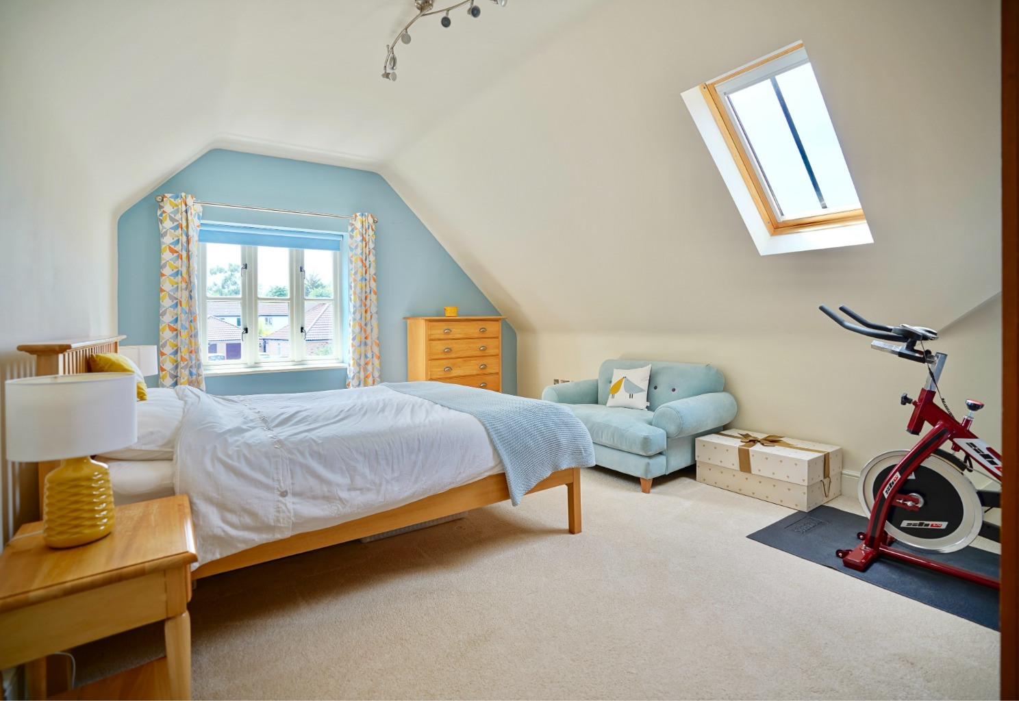 4 bed detached house for sale in The Bumbles, Huntingdon  - Property Image 15