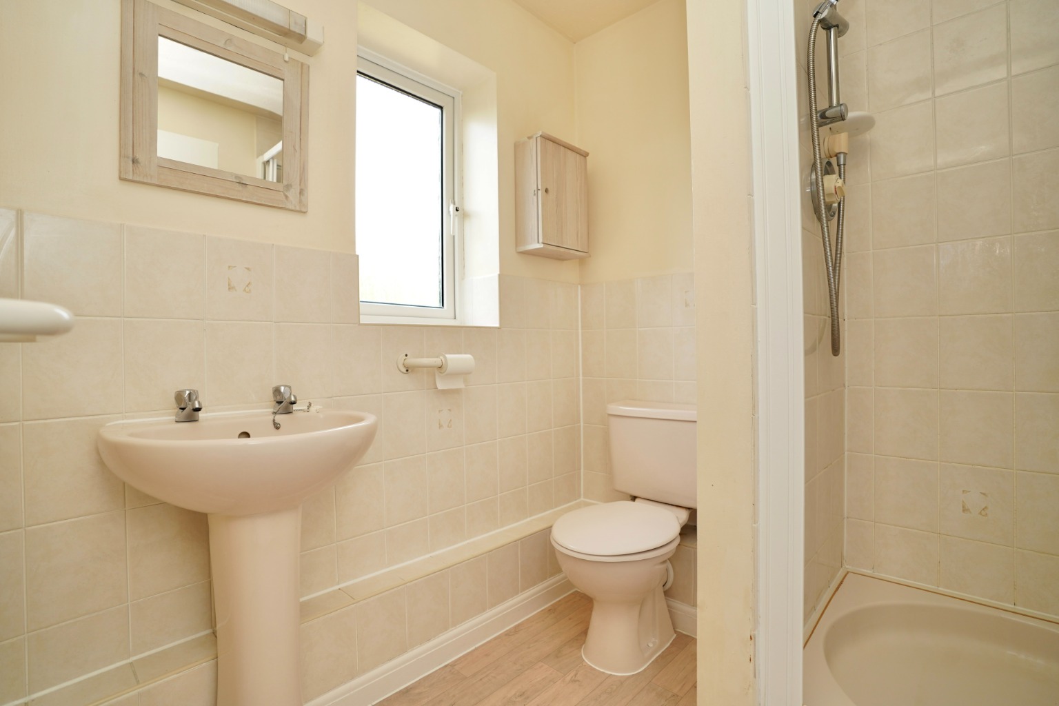 3 bed detached house for sale in Laws Crescent, Huntingdon 7