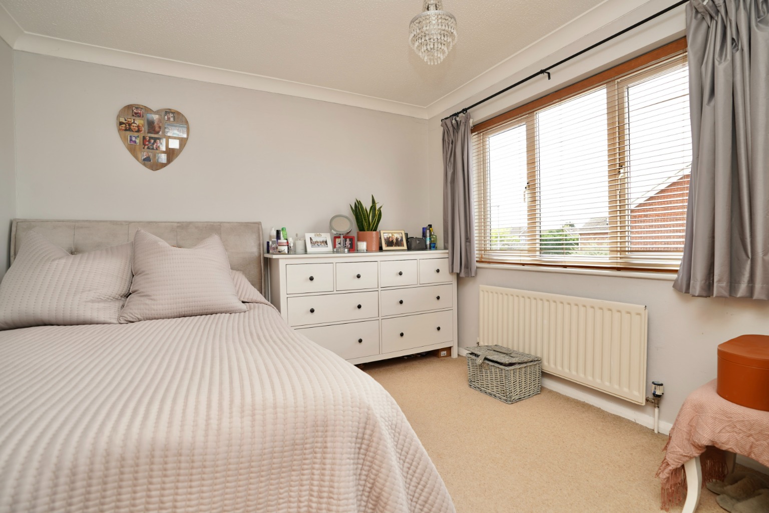 4 bed detached house for sale in Robert Avenue, Huntingdon 8