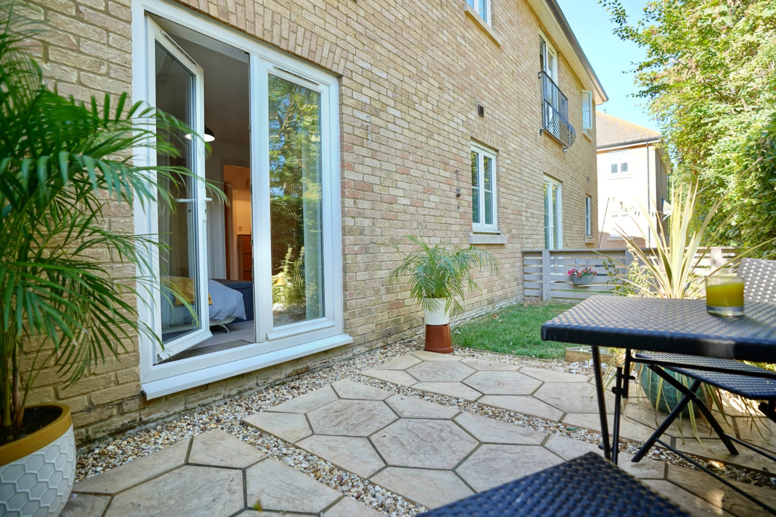 1 bed ground floor flat for sale in Leas Close, St. Ives 8