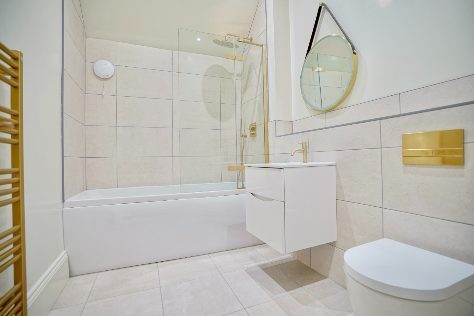 3 bed cottage for sale in High Street, Huntingdon 19