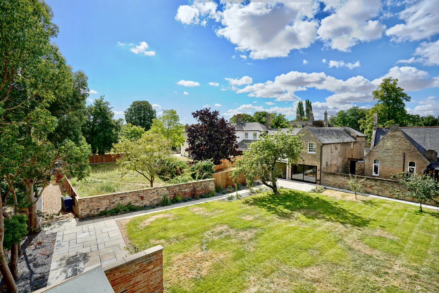 3 bed cottage for sale in High Street, Huntingdon - Property Image 1