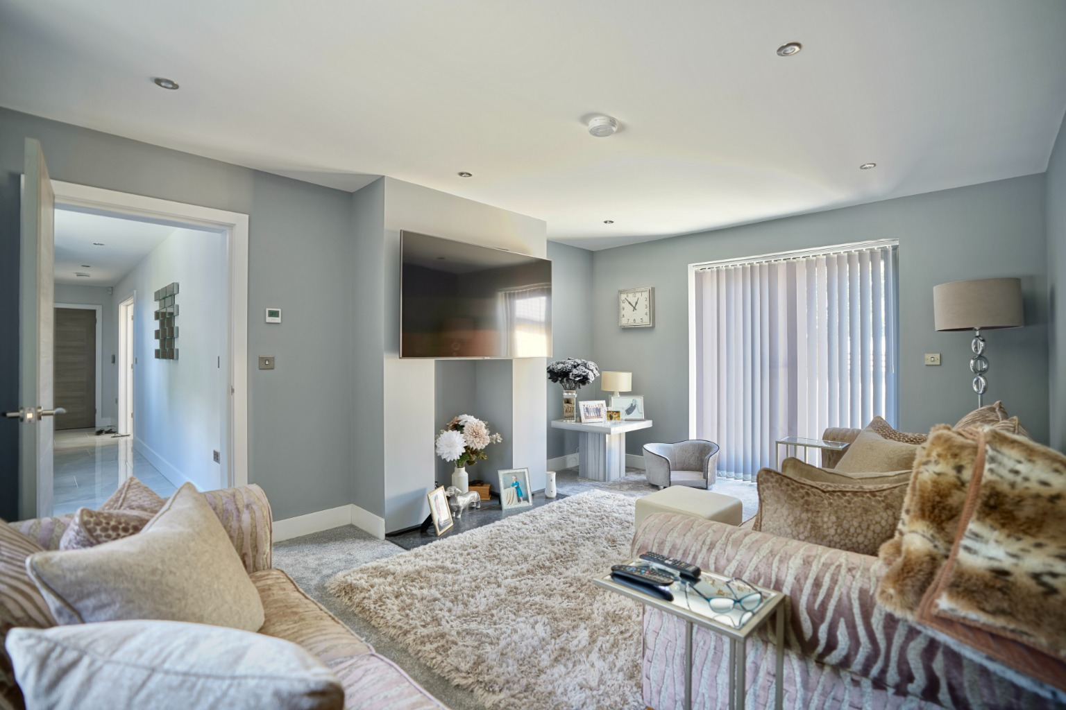 4 bed detached house for sale in Warboys Road, Huntingdon 3