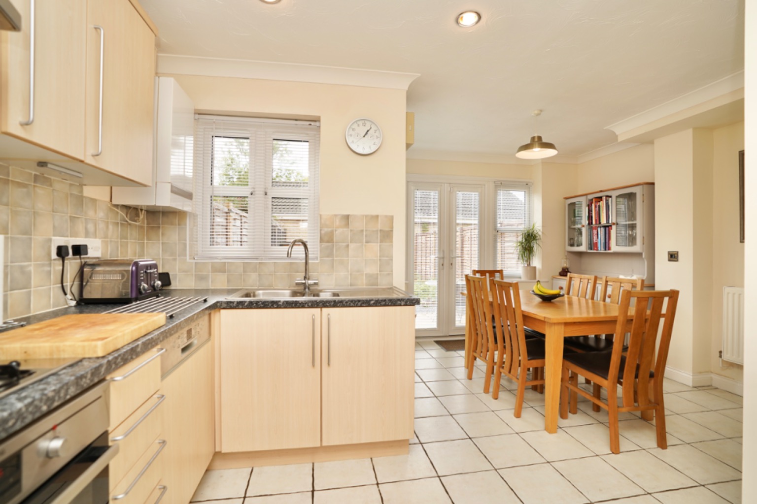 4 bed terraced house for sale in Ermine Street North, Cambridge  - Property Image 3