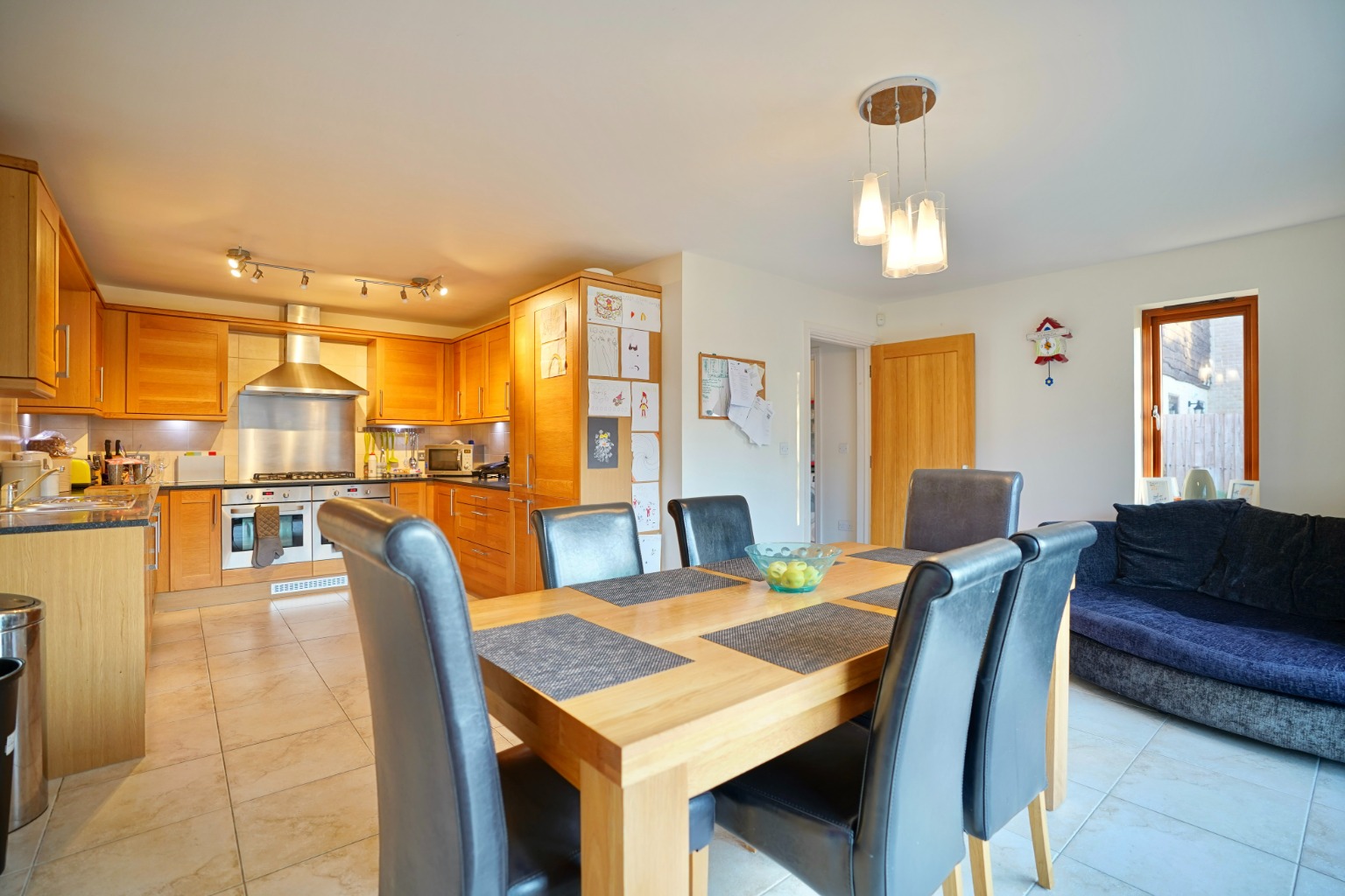 5 bed semi-detached house for sale in Manor Place, Huntingdon  - Property Image 5