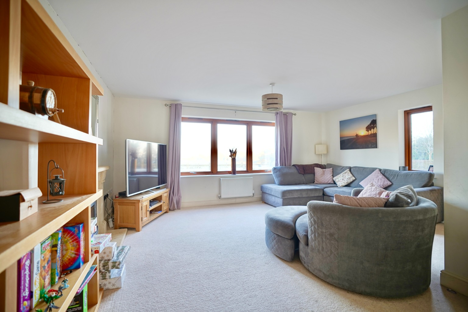 5 bed semi-detached house for sale in Manor Place, Huntingdon 7