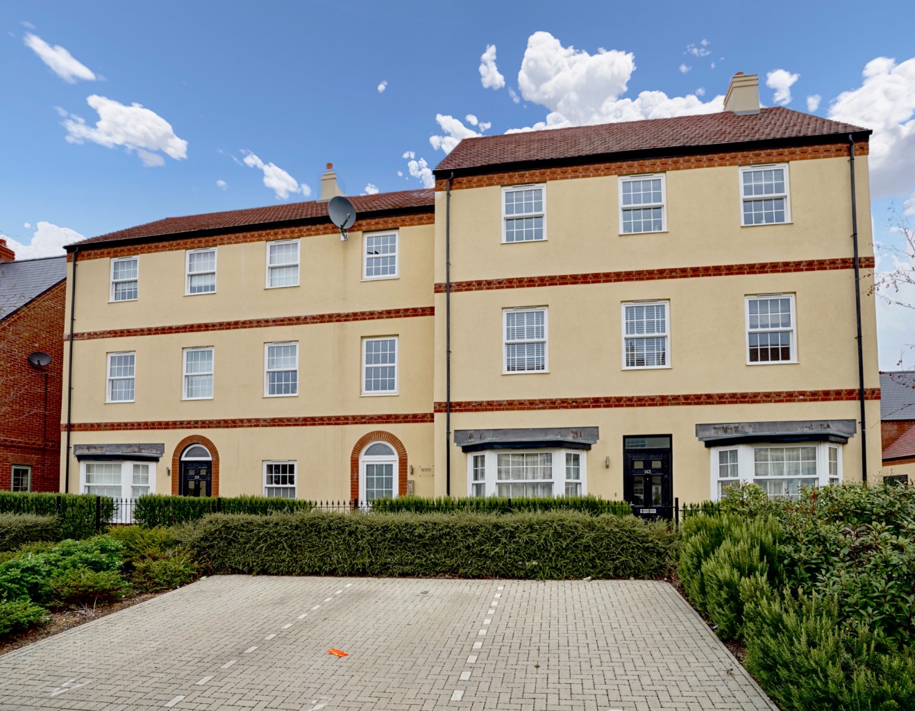 2 bed flat for sale in Walston Way, Huntingdon - Property Image 1