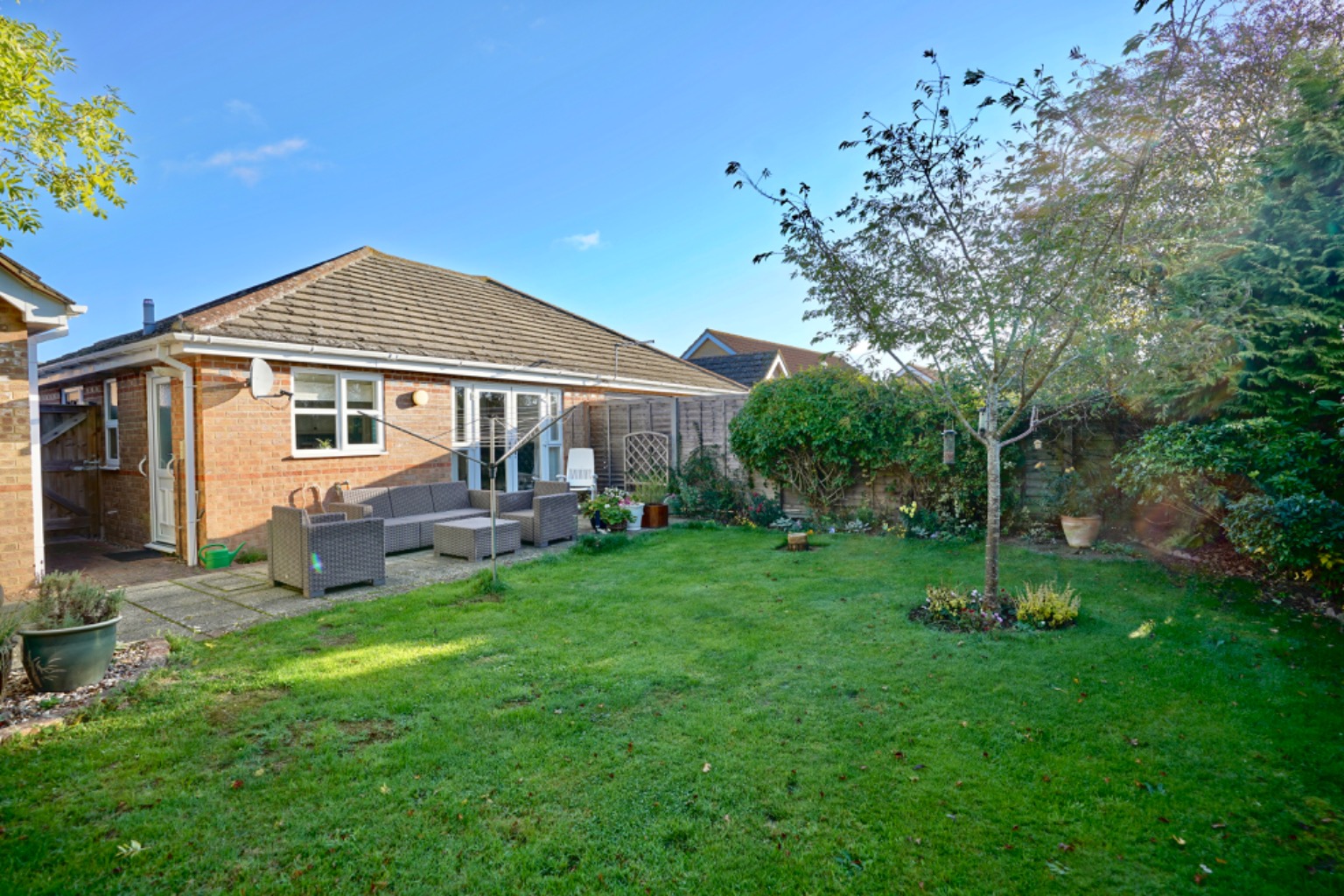 2 bed semi-detached bungalow for sale in Russett Avenue, St Ives  - Property Image 4