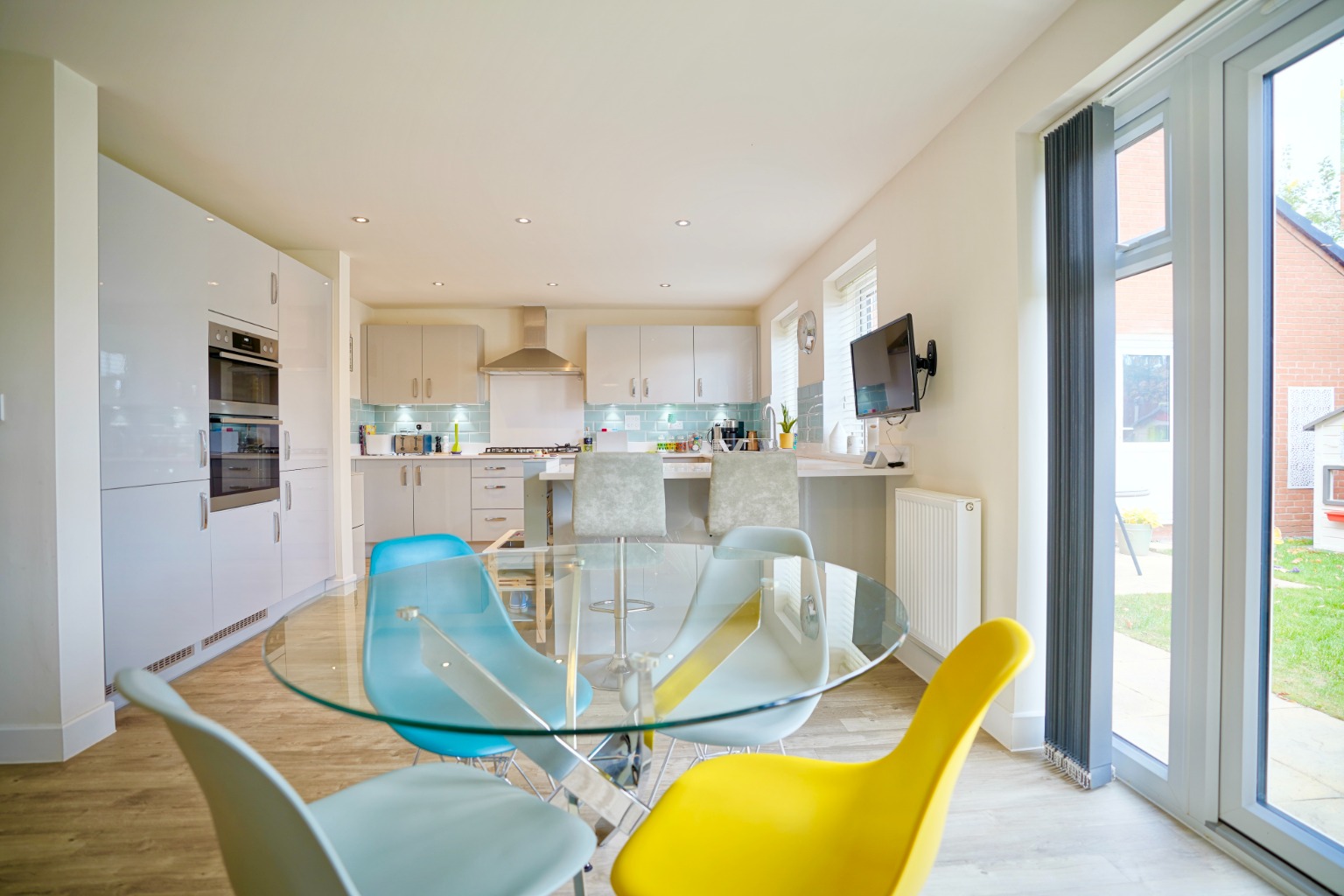 5 bed detached house for sale in Mahaddie Way, Huntingdon 8