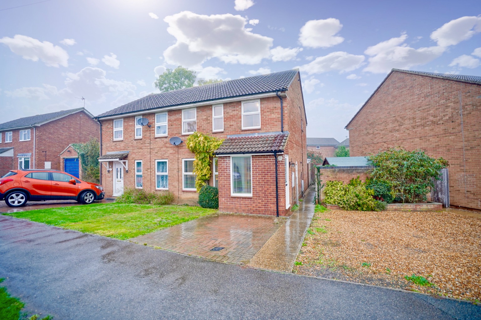 3 bed semi-detached house for sale in Chapel Road, Huntingdon - Property Image 1