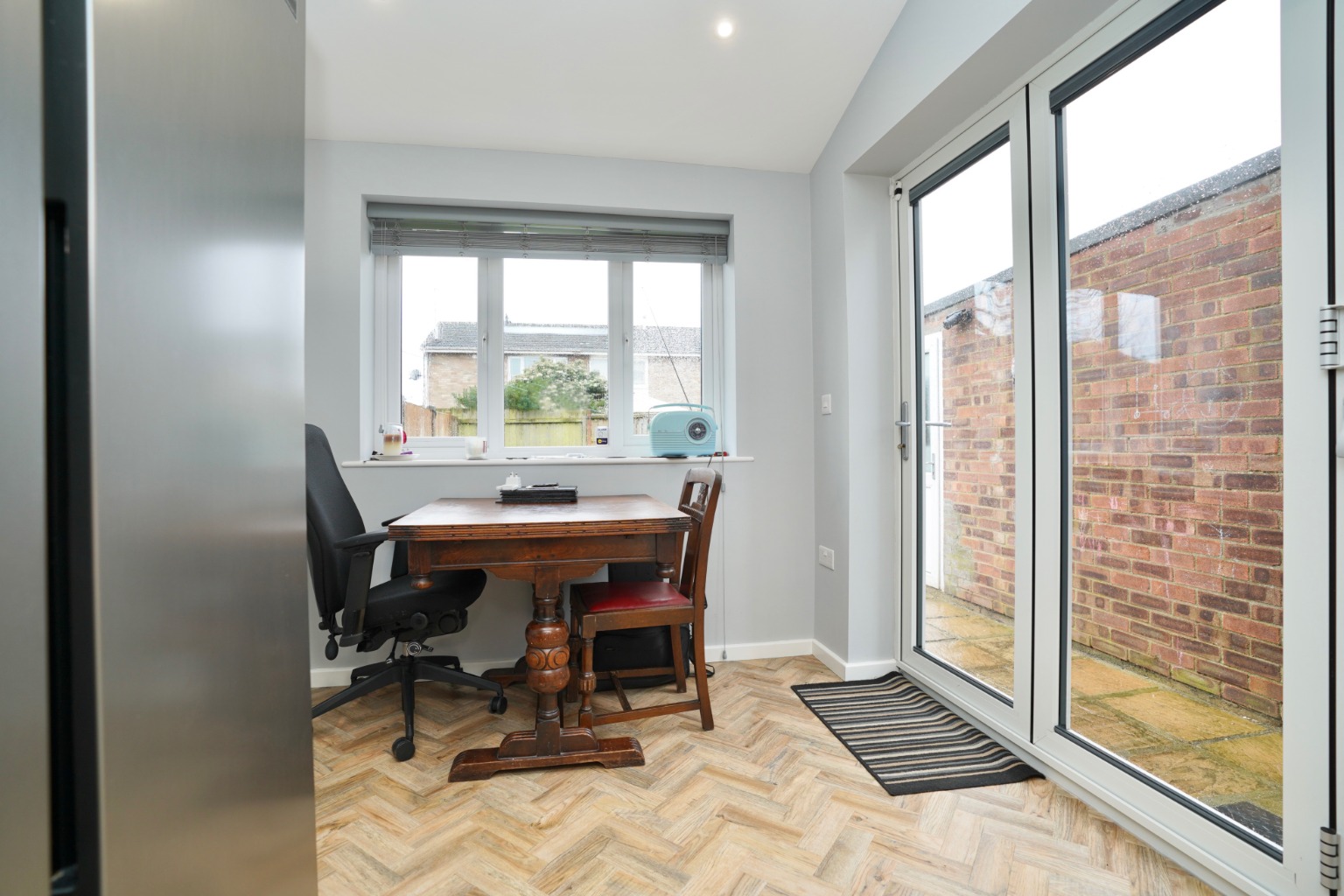 2 bed semi-detached house for sale in Lancelot Way, Huntingdon 2