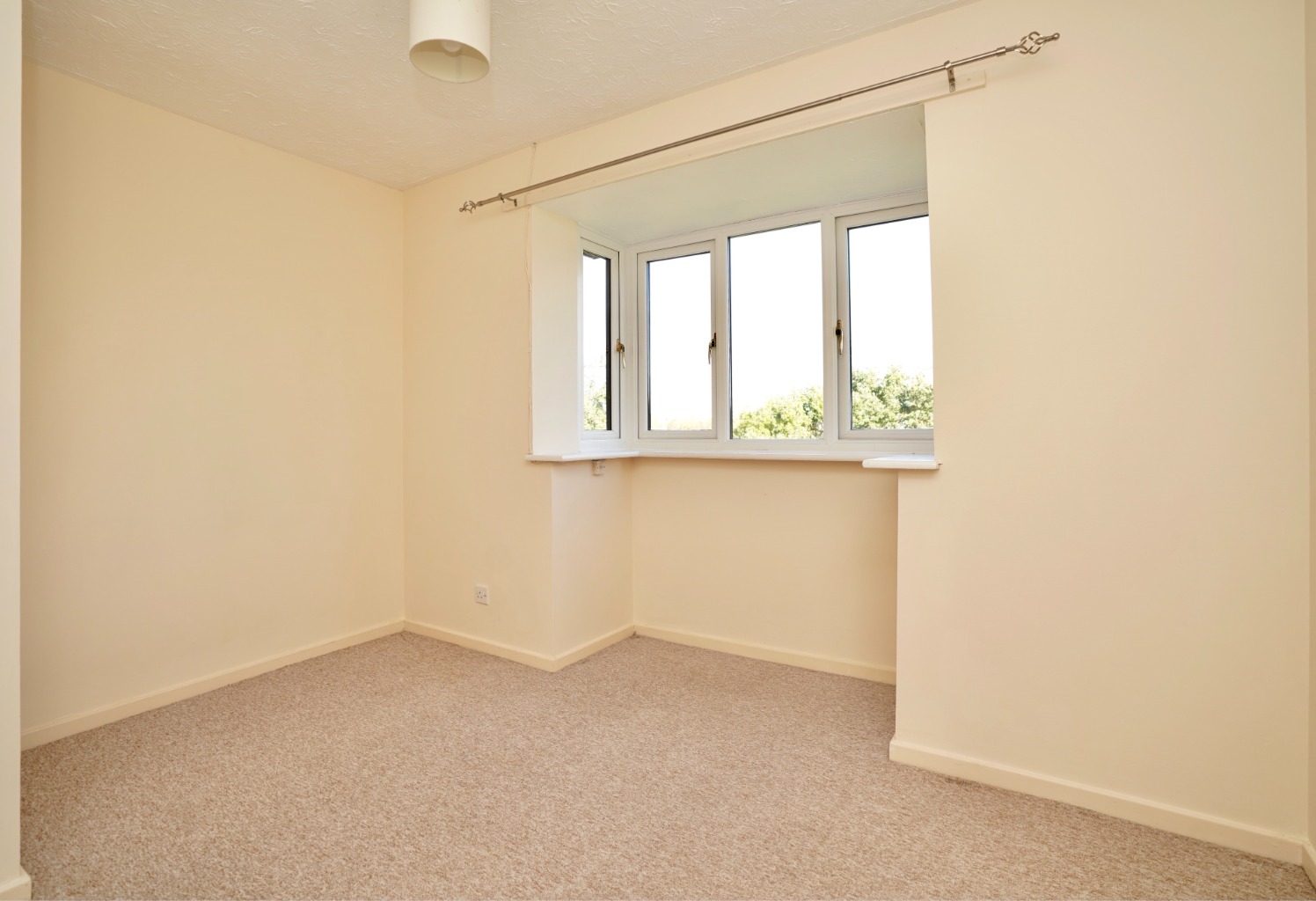 2 bed flat for sale in Ullswater, Huntingdon 3