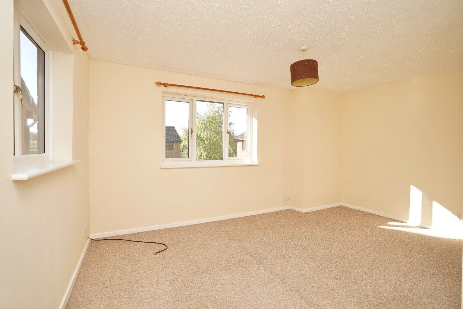 2 bed flat for sale in Ullswater, Huntingdon 2