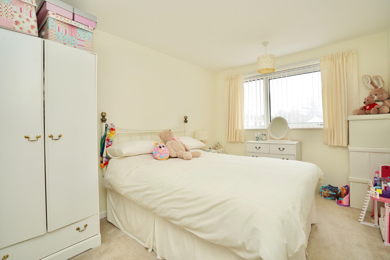 3 bed terraced house for sale in Saxon Close, Huntingdon  - Property Image 10
