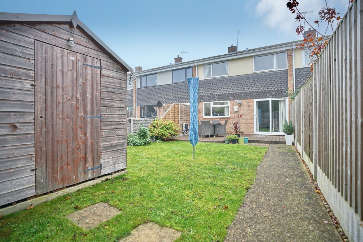 3 bed terraced house for sale in Saxon Close, Huntingdon 11