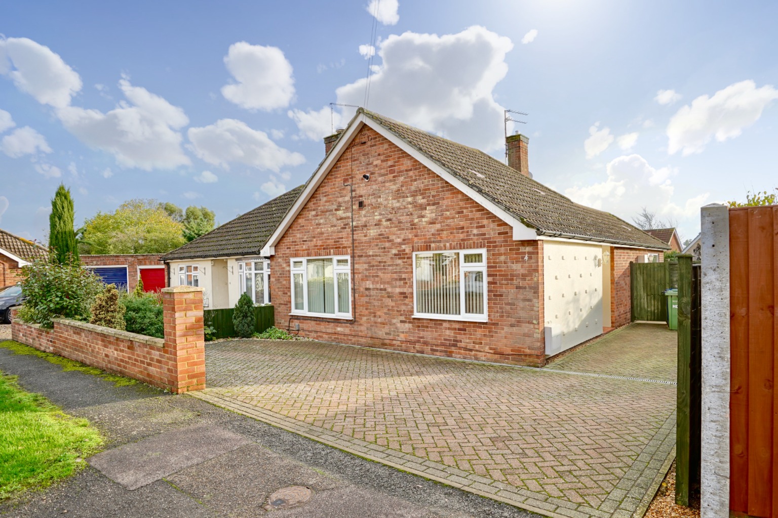 2 bed semi-detached bungalow for sale in Cedar Road, St Ives - Property Image 1