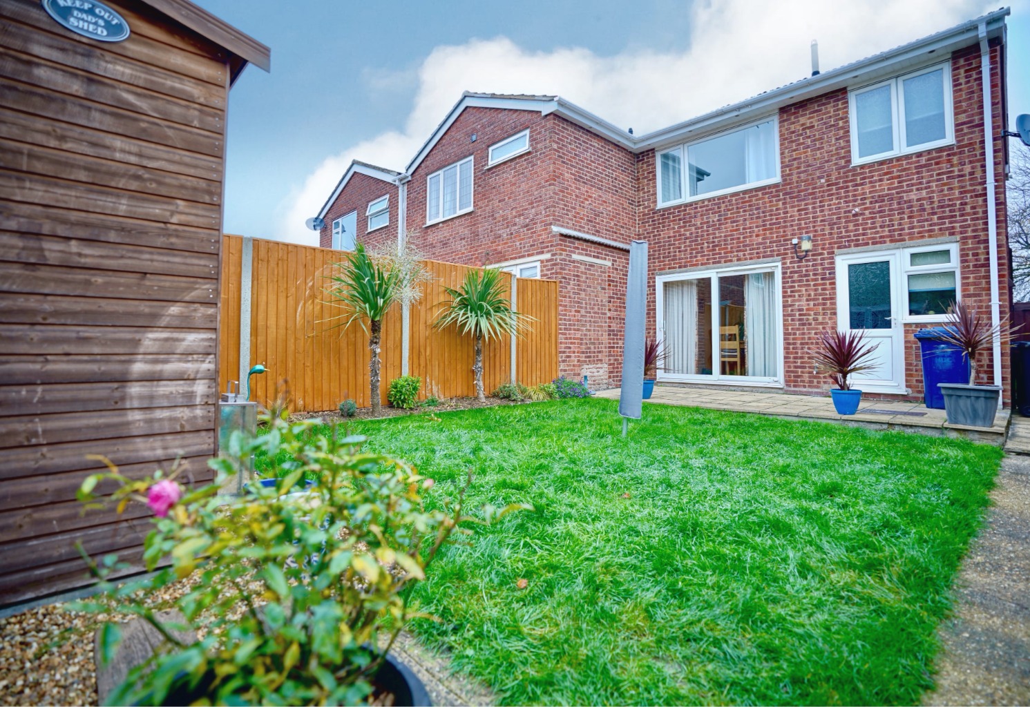 3 bed end of terrace house for sale in Lancelot Way, Huntingdon 11