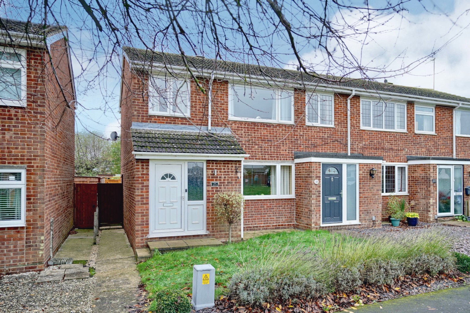 3 bed end of terrace house for sale in Lancelot Way, Huntingdon, PE28
