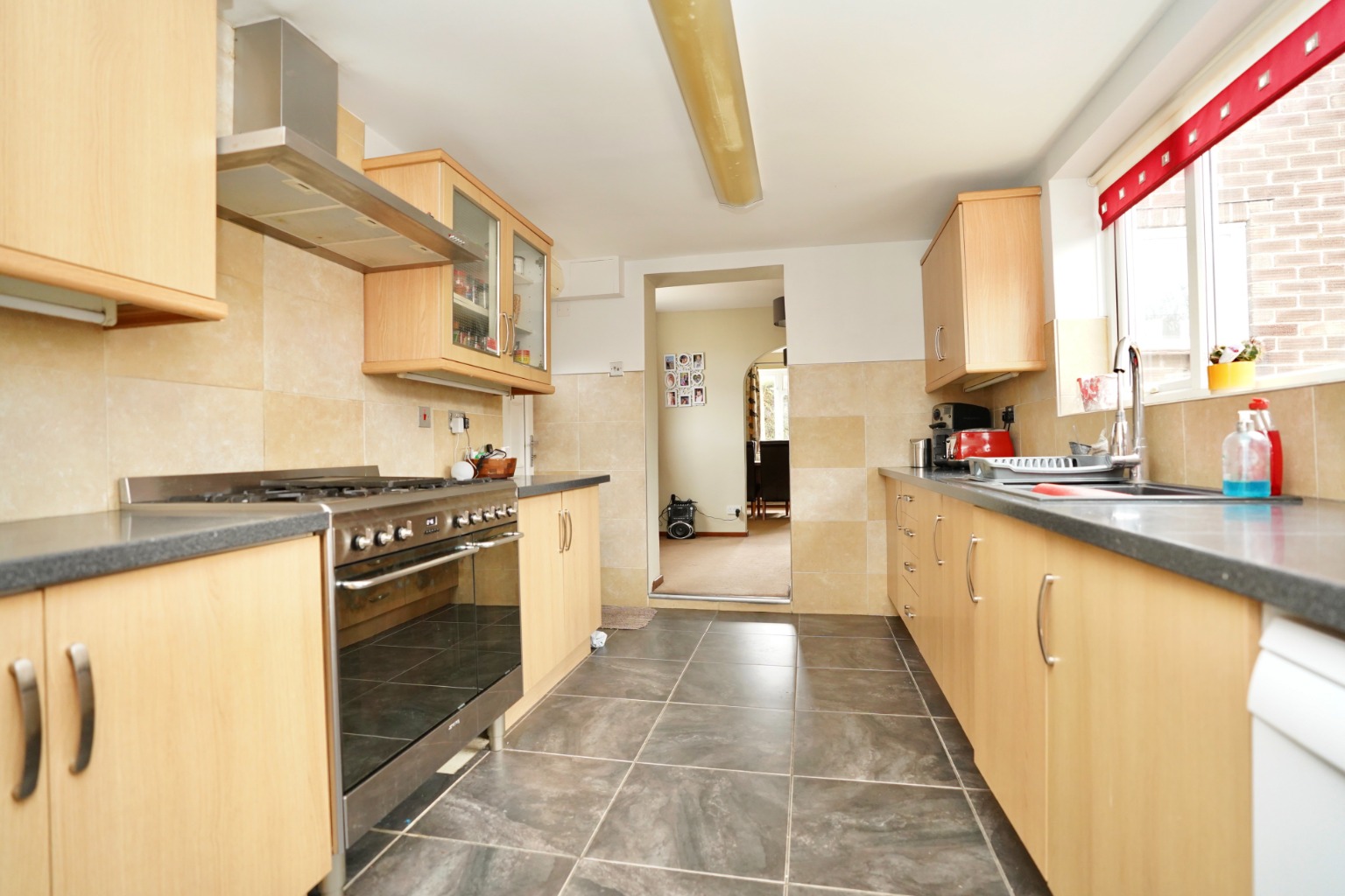 3 bed semi-detached house for sale in Coronation Avenue, Huntingdon  - Property Image 8