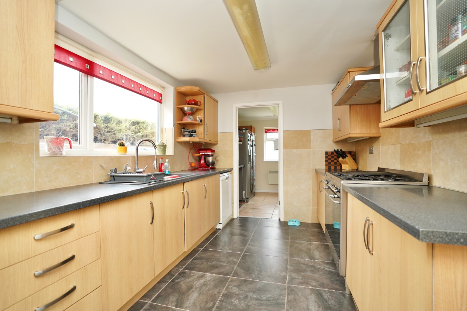 3 bed semi-detached house for sale in Coronation Avenue, Huntingdon  - Property Image 3