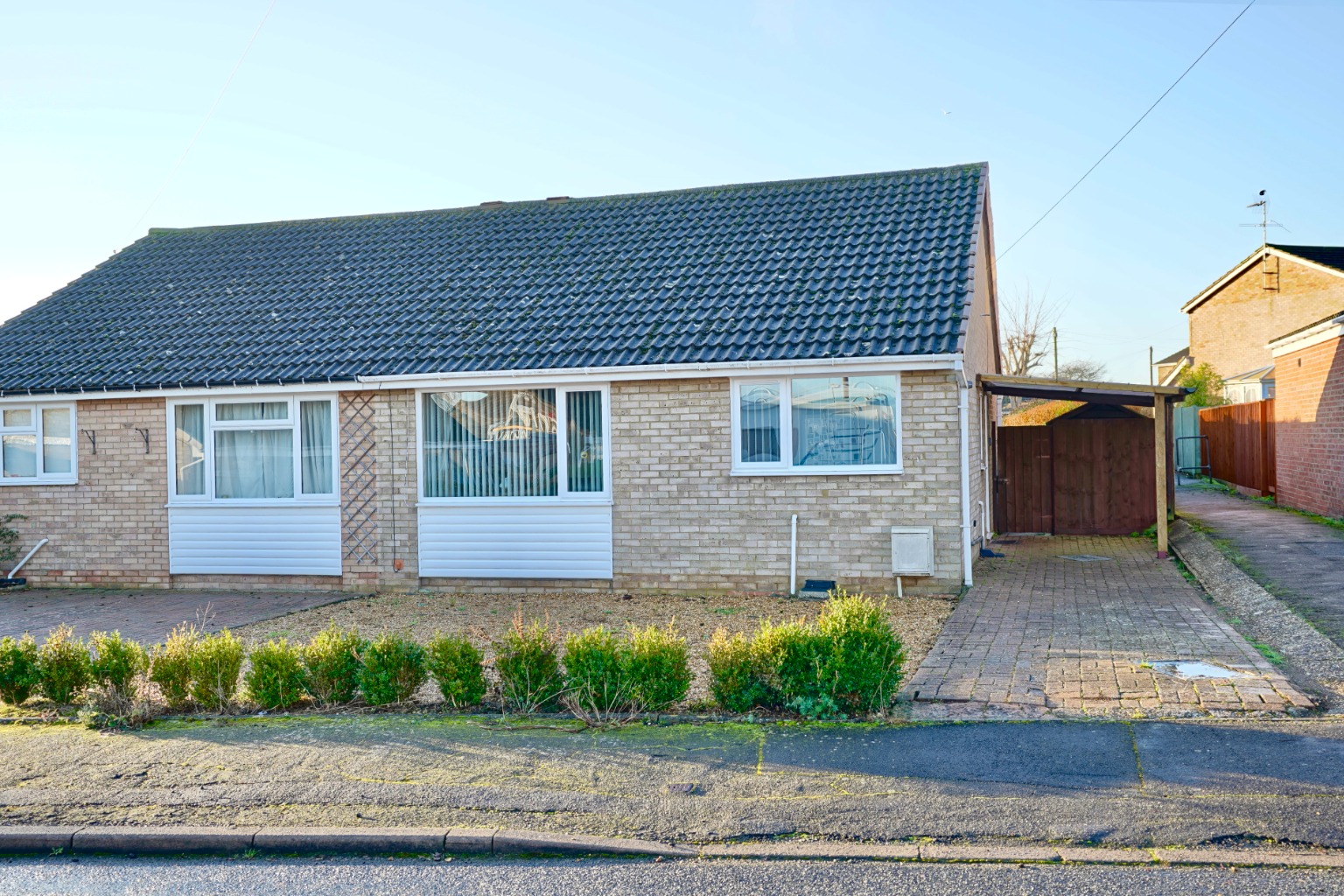 2 bed semi-detached bungalow for sale in Tennyson Avenue, St Ives  - Property Image 1