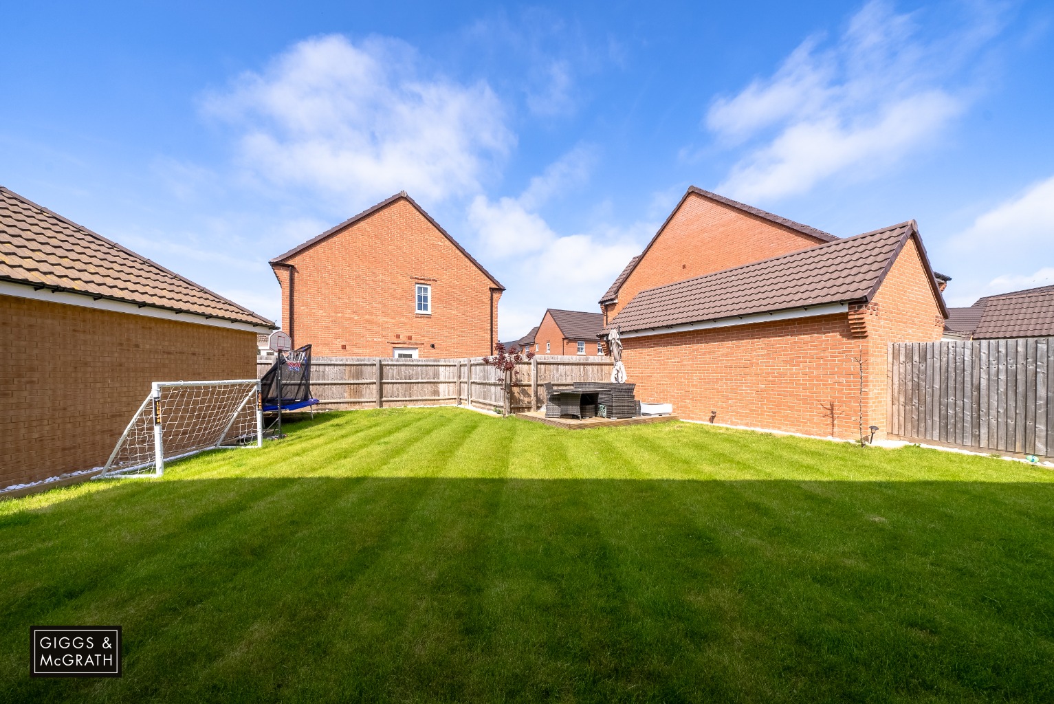 5 bed detached house for sale in Eldrida Drive, Huntingdon  - Property Image 18