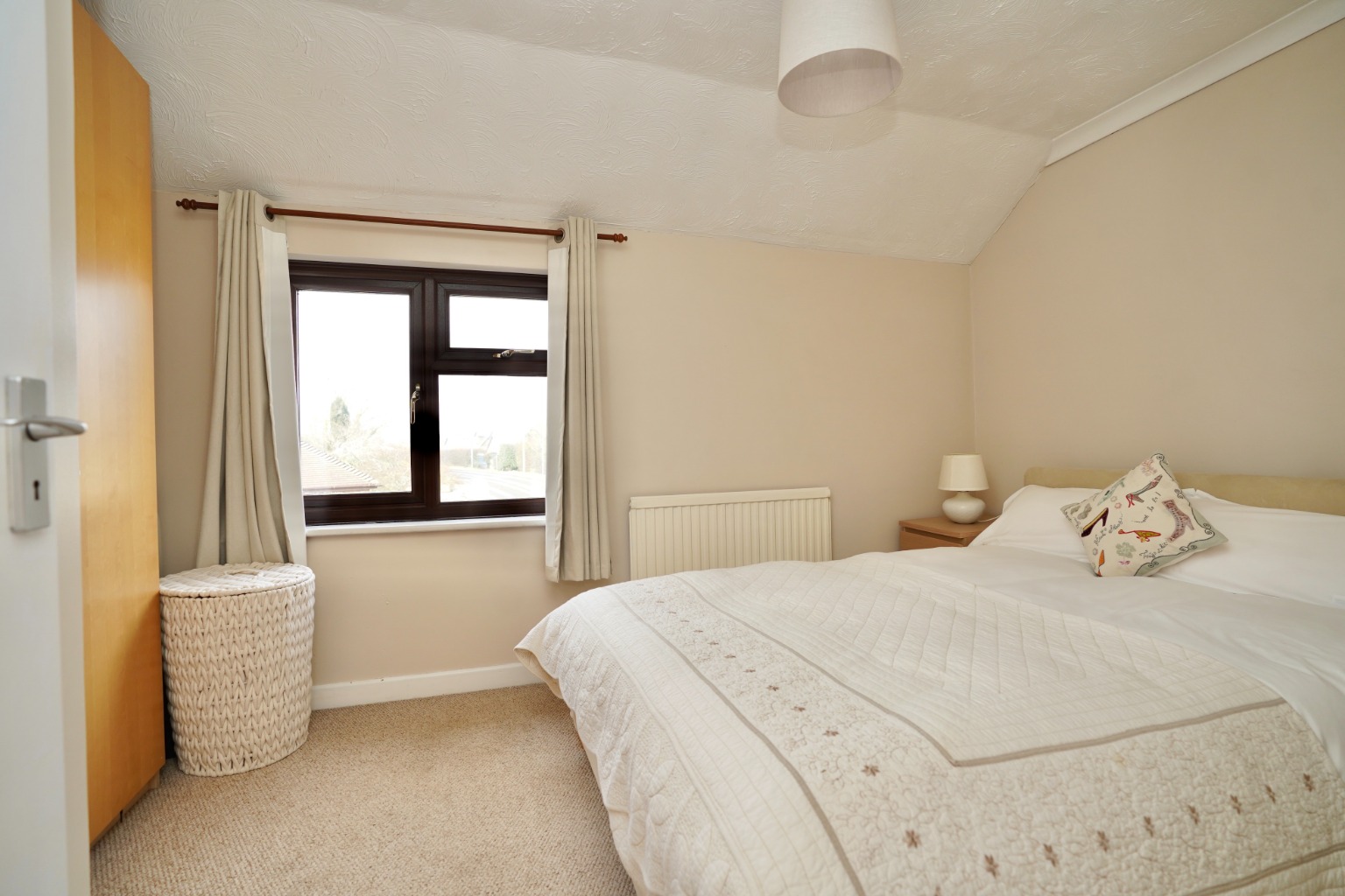 3 bed end of terrace house for sale in Warboys Road, Huntingdon 10