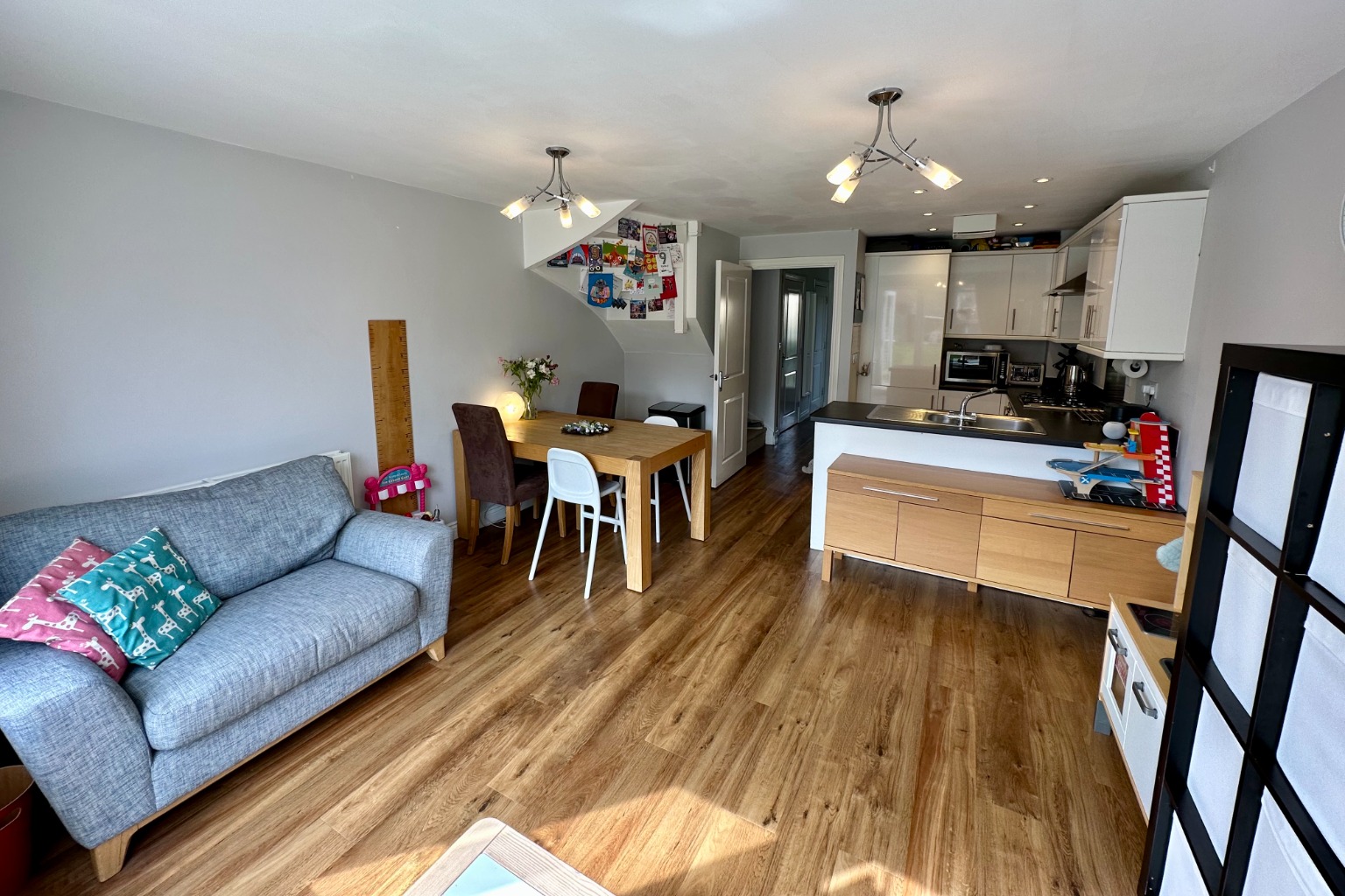 3 bed terraced house for sale in Green Walk, Cambridge  - Property Image 6
