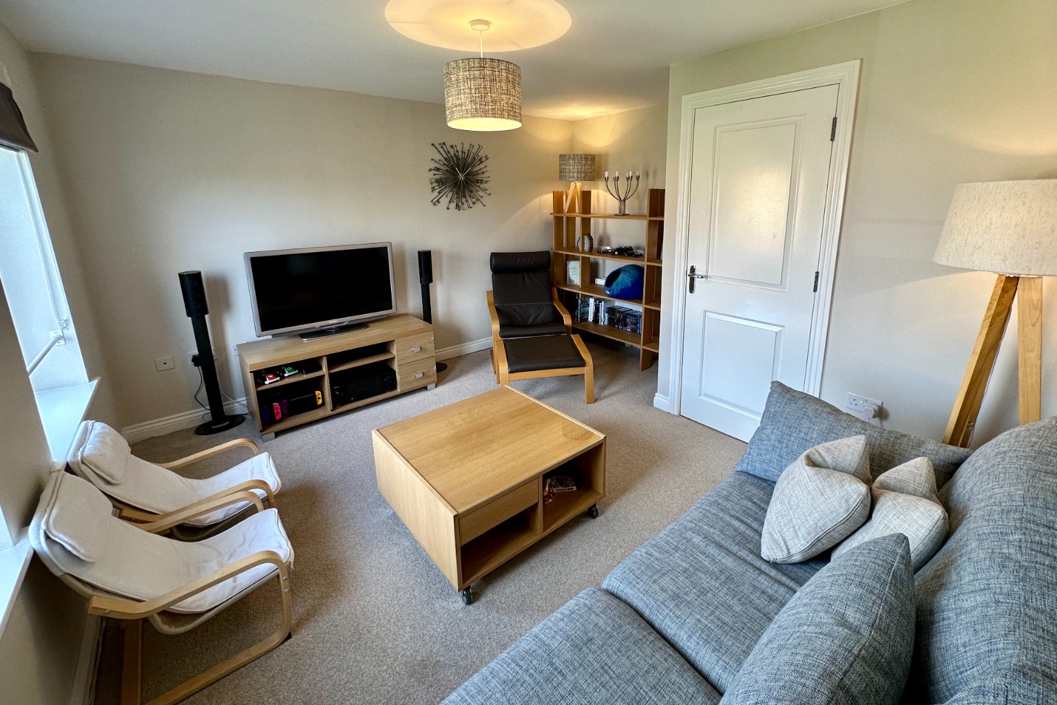 3 bed terraced house for sale in Green Walk, Cambridge  - Property Image 3