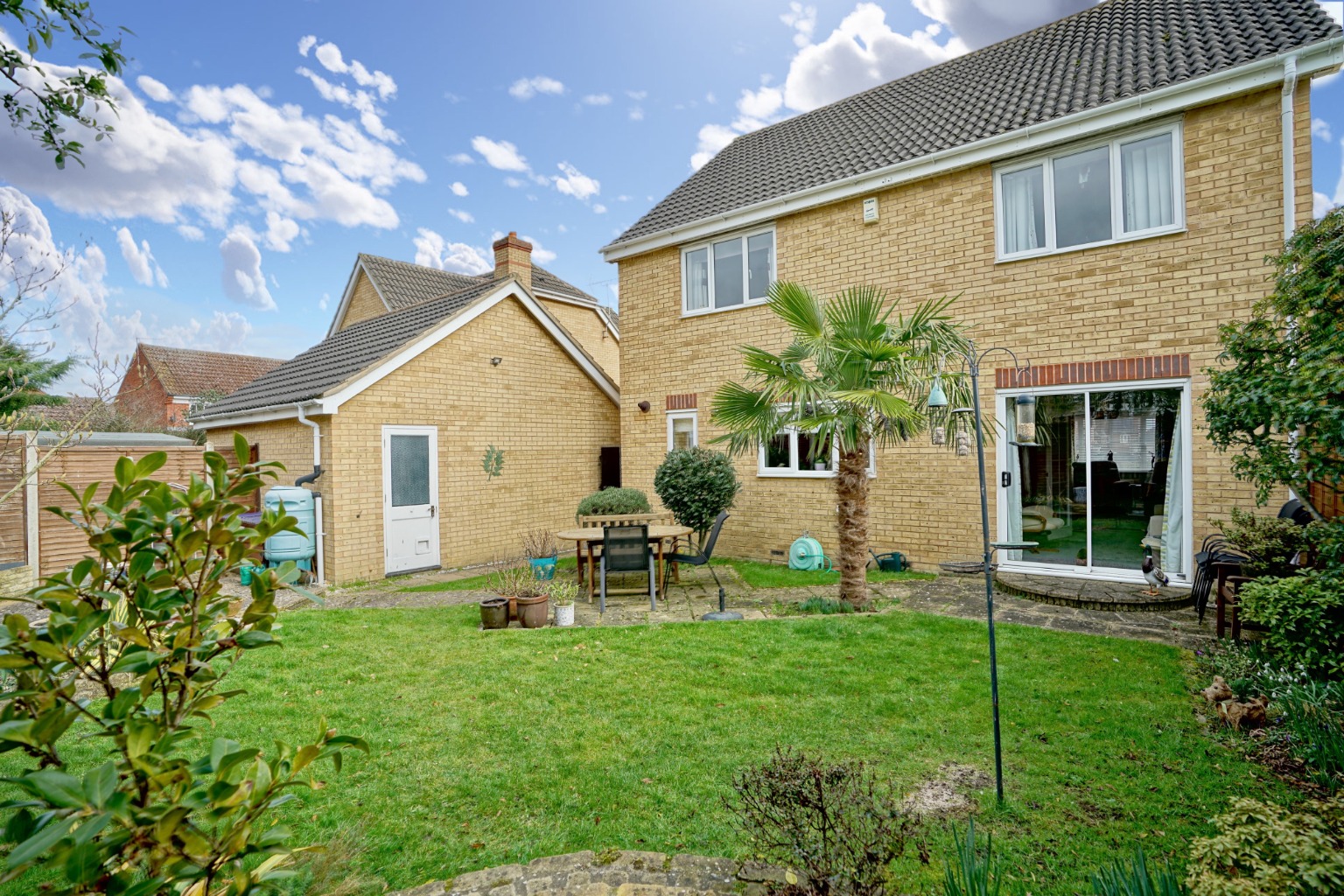4 bed detached house for sale in Cambridge Drive, St Ives - Property Image 1