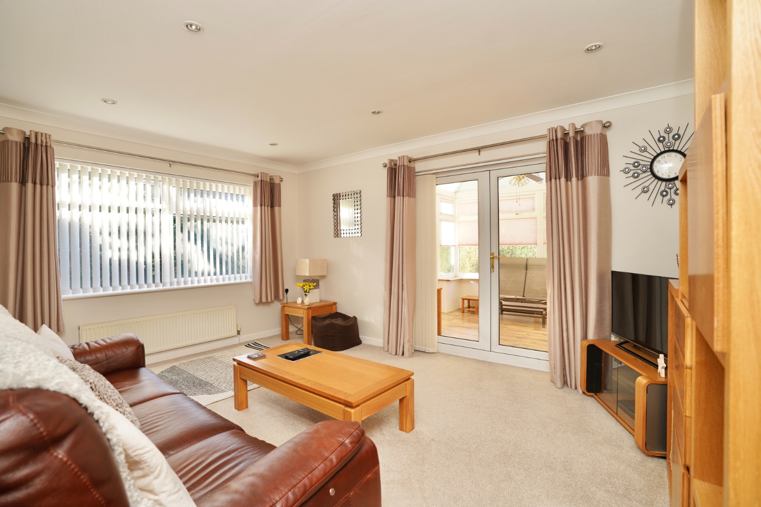 3 bed detached bungalow for sale in Parkhall Road, Huntingdon 2