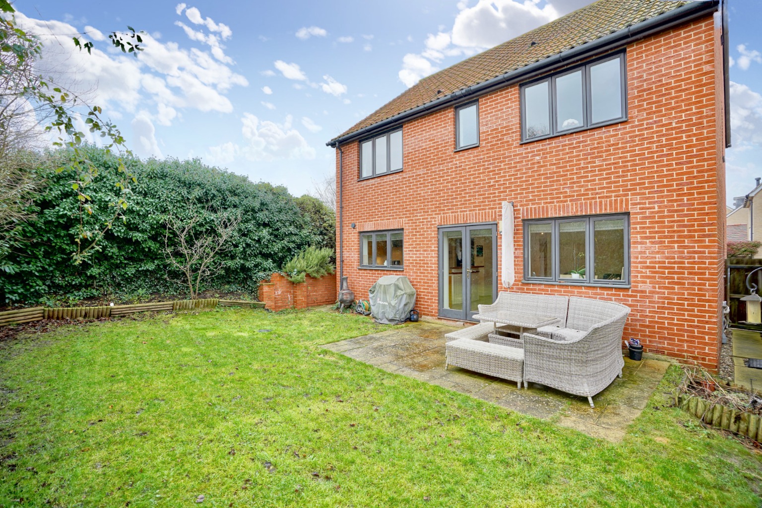 4 bed detached house for sale in James Wadsworth Close, Cambridge  - Property Image 4