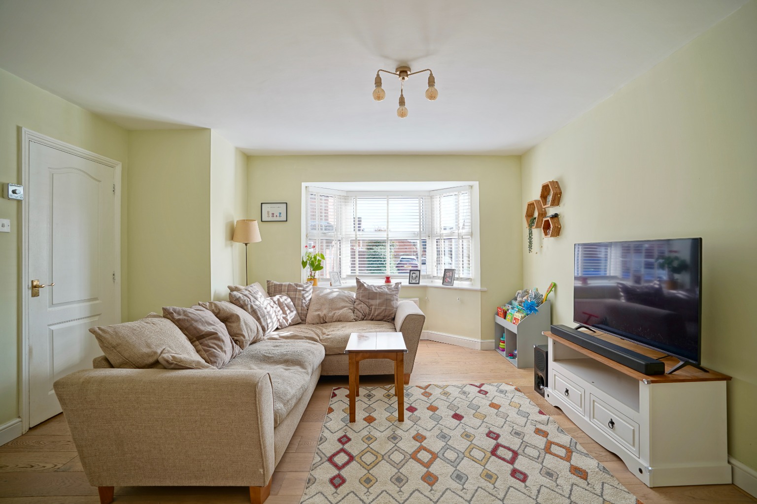 3 bed semi-detached house for sale in Deighton Close, St Ives  - Property Image 4