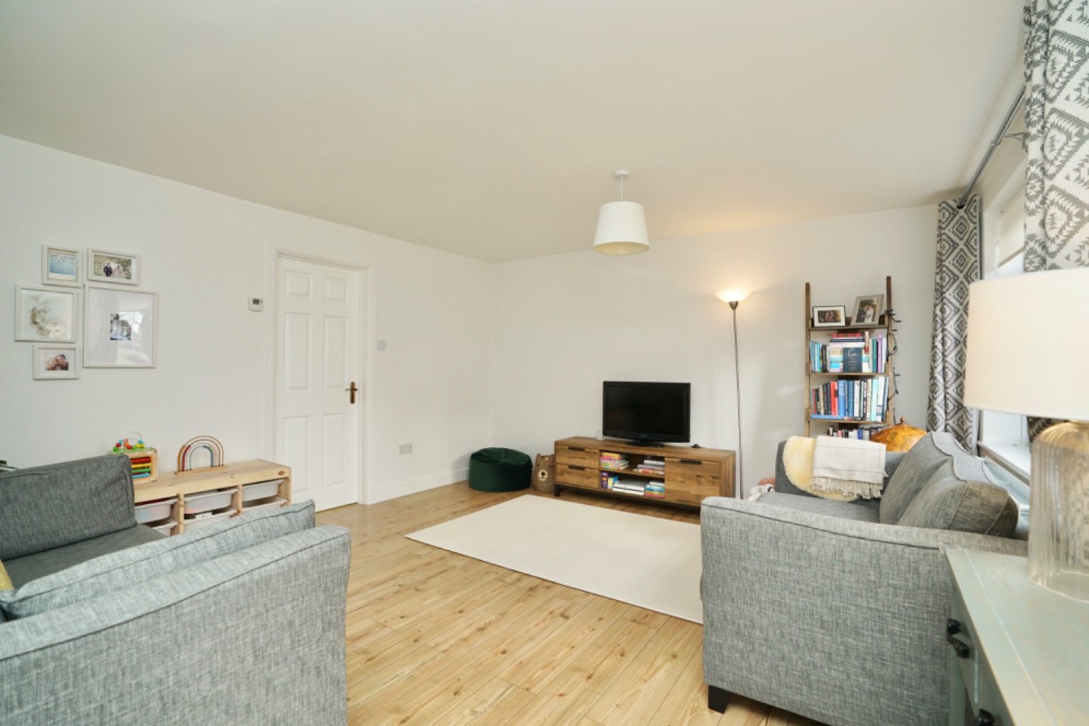 3 bed semi-detached house for sale in Valiant Road, St Ives  - Property Image 2
