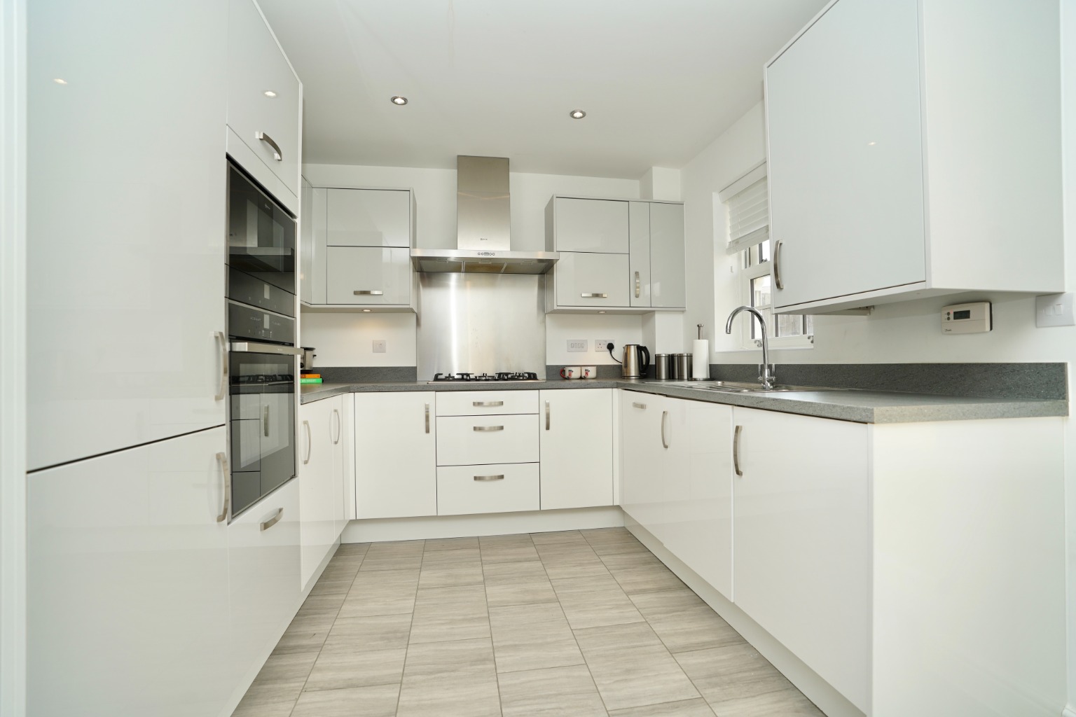 3 bed detached house for sale in Hunnane Drive, Huntingdon 4