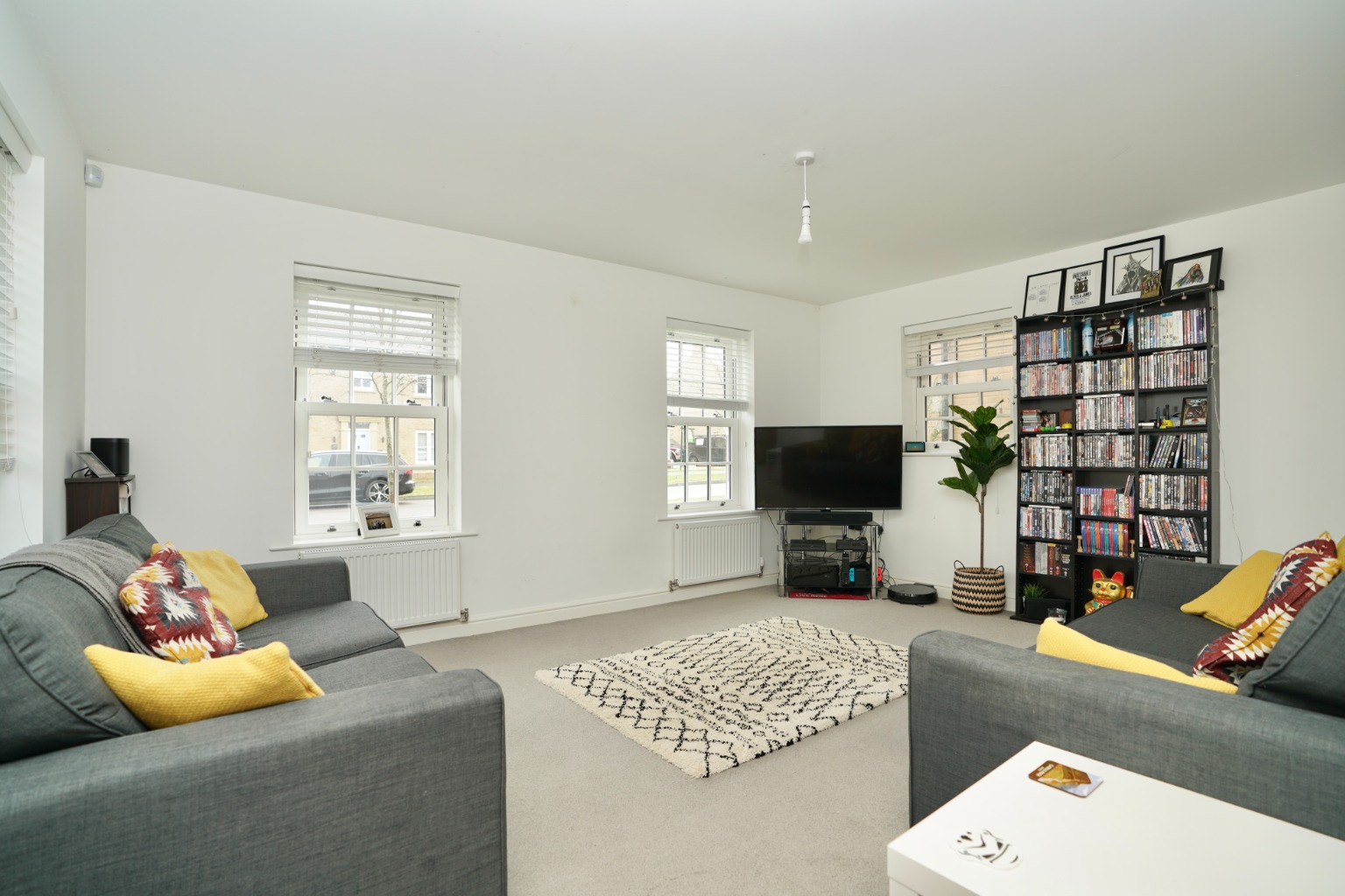 3 bed detached house for sale in Hunnane Drive, Huntingdon 1