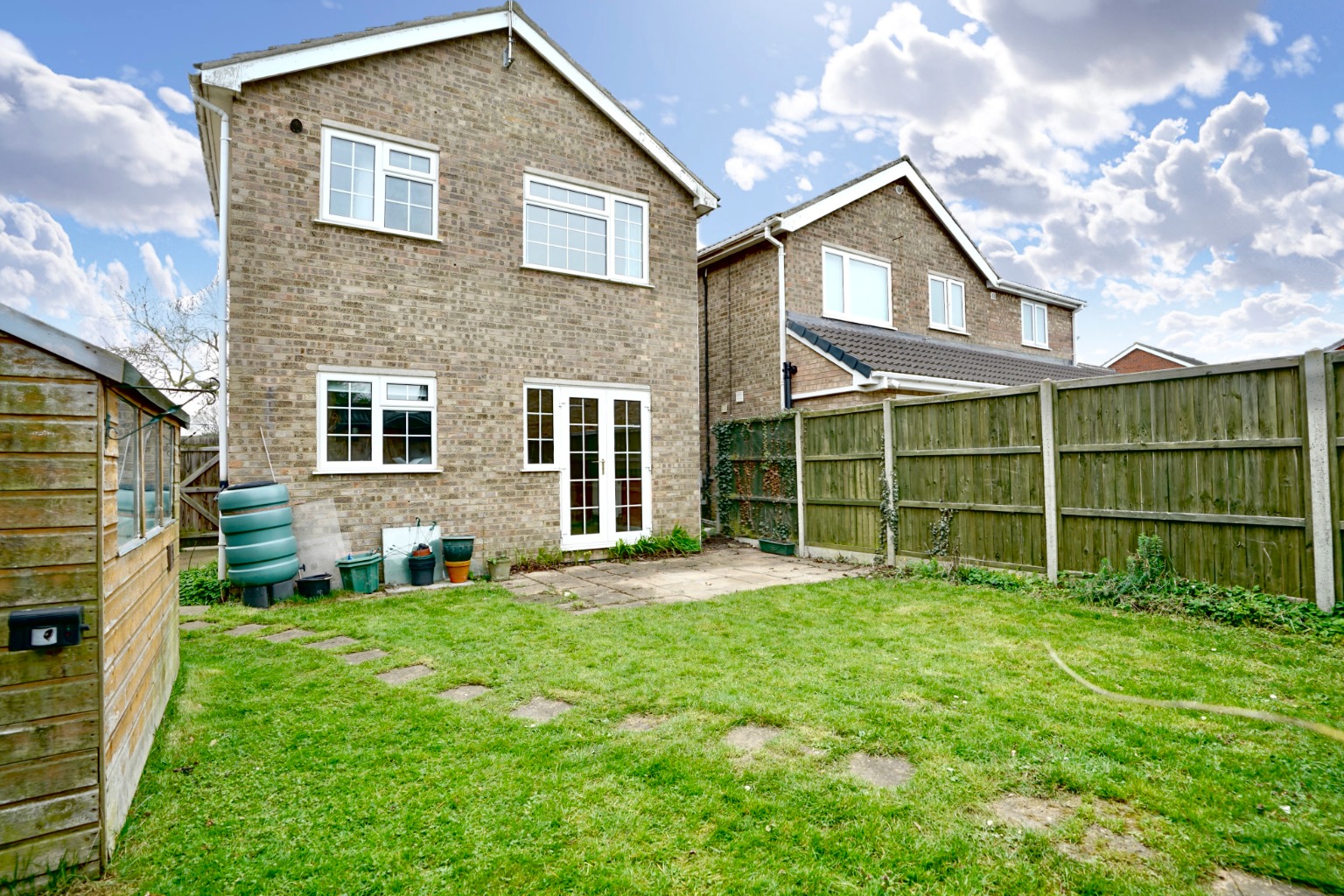 3 bed detached house for sale in The Trundle, Huntingdon 10